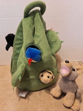 Unipak Cactus Desert Animal House + 6 Animals Southwest Handle Travel Toy 12"